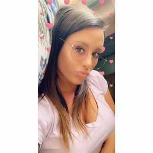 Meet your Posher, Hayley